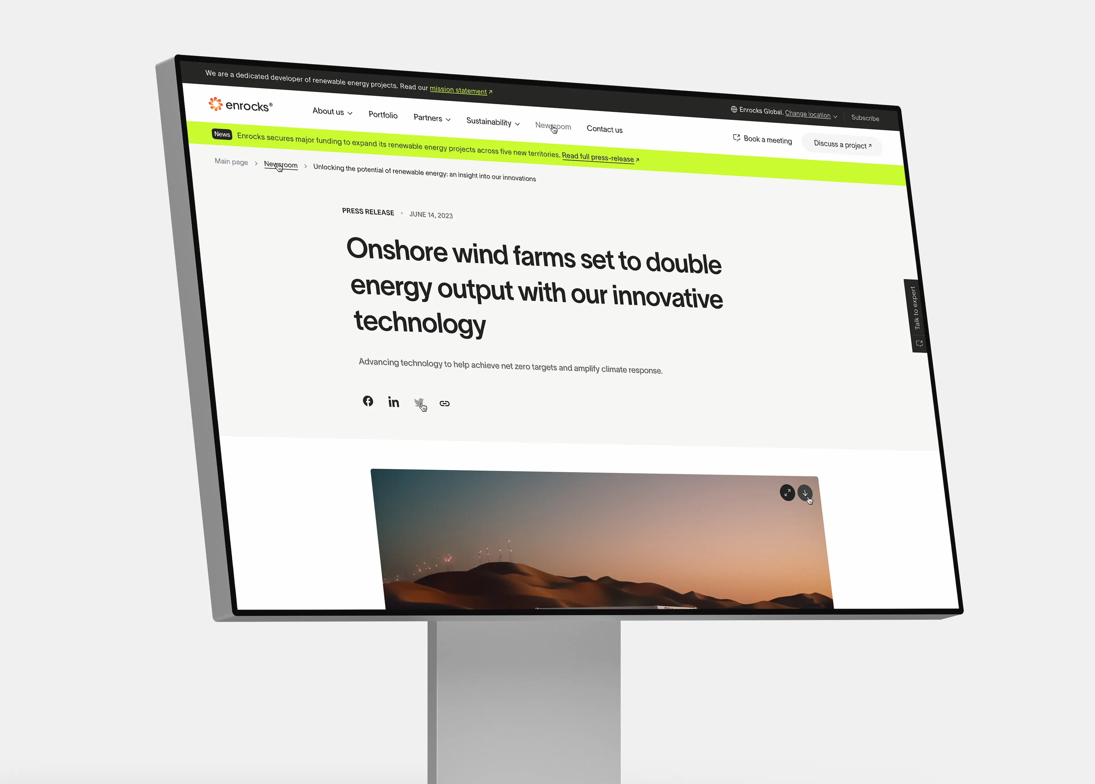 Smotrow Design has designed and developed a new corporate website for Enrocks - a leading company working in the renewable market